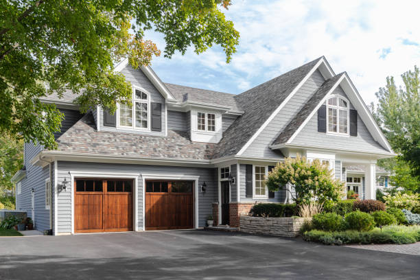 Best Roof Moss and Algae Removal  in Crestwood, IL
